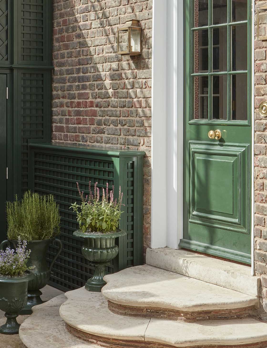 Green door leading into the clinic