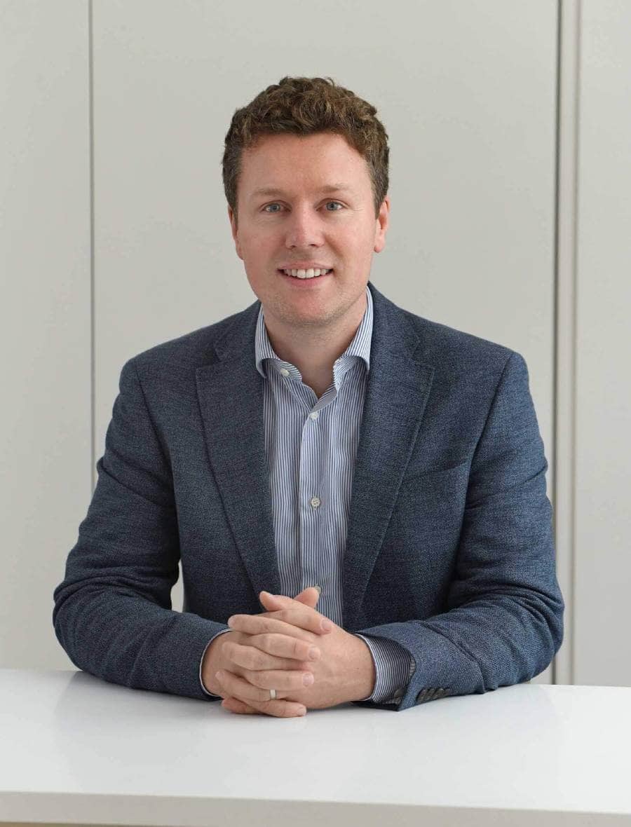 Jonathan Dunne - Plastic Surgeon